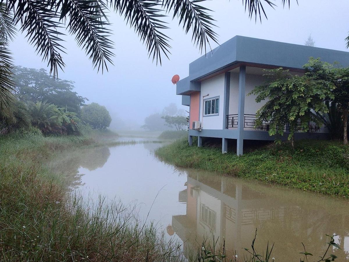 Ok Farm Resort Det Udom Bagian luar foto