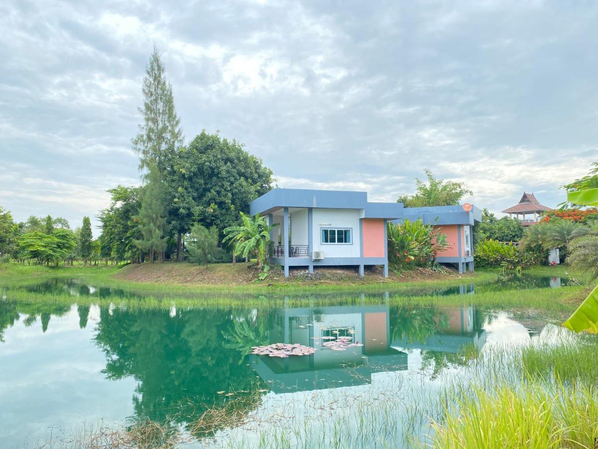 Ok Farm Resort Det Udom Bagian luar foto